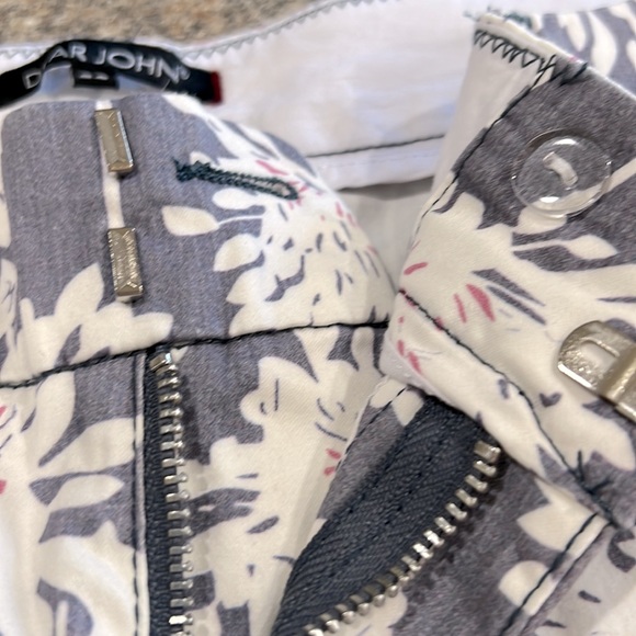 Dear John Finnegan cuffed shorts size 29 - Picture 5 of 9